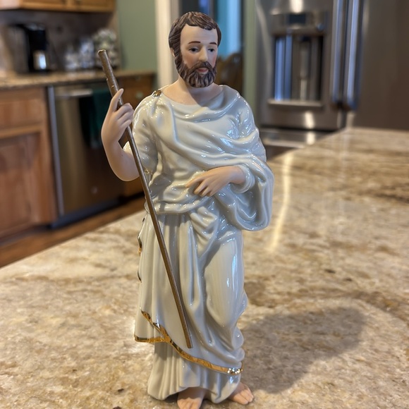 Lenox Nativity Figurines - Picture 6 of 10